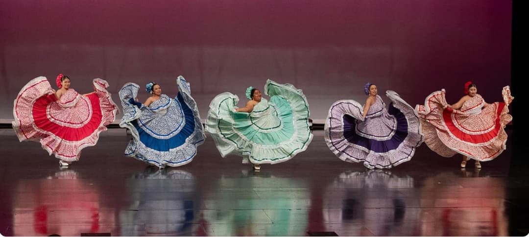 Grupo Folklórico Esencia de México