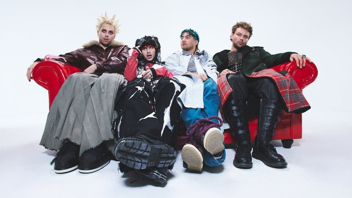 Image for event: 5 Seconds of Summer: EVERYONE'S A STAR! World Tour