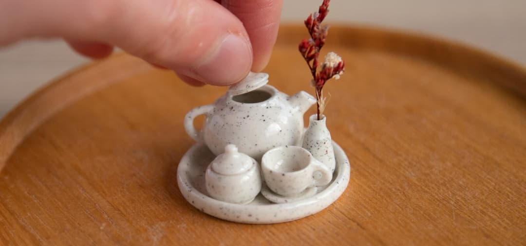 Family Friendly: Tiny Tea Sets